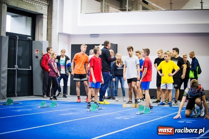 Zdjęcie w galerii na portalu naszraciborz.pl: Drugi dzień Halowych Mistrzostw Raciborza w Lekkiej Atletyce wiadomości z regionu