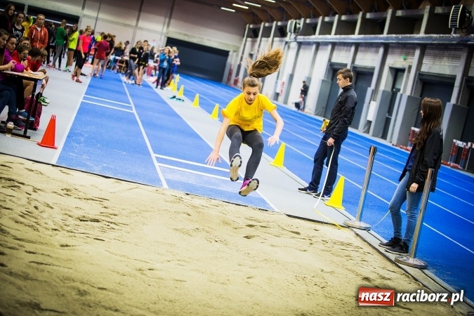 Zdjęcie w galerii na portalu naszraciborz.pl: Drugi dzień Halowych Mistrzostw Raciborza w Lekkiej Atletyce wiadomości z regionu