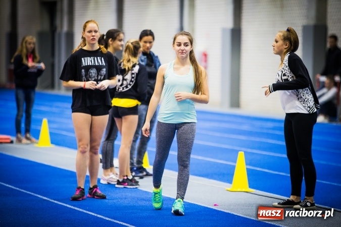 Zdjęcie w galerii na portalu naszraciborz.pl: Drugi dzień Halowych Mistrzostw Raciborza w Lekkiej Atletyce wiadomości z regionu