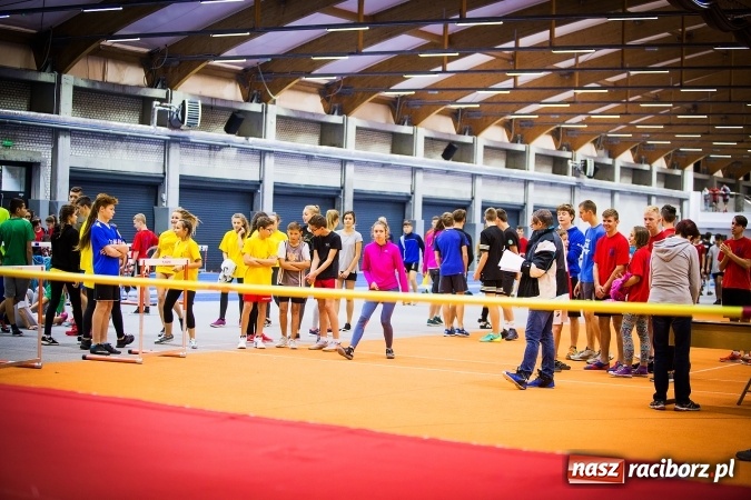 Zdjęcie w galerii na portalu naszraciborz.pl: Drugi dzień Halowych Mistrzostw Raciborza w Lekkiej Atletyce wiadomości z regionu