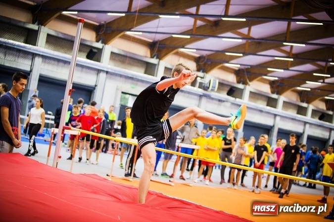 Zdjęcie w galerii na portalu naszraciborz.pl: Drugi dzień Halowych Mistrzostw Raciborza w Lekkiej Atletyce wiadomości z regionu