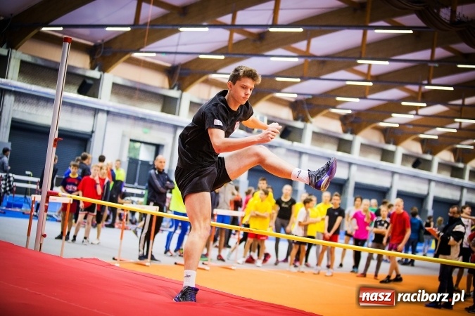 Zdjęcie w galerii na portalu naszraciborz.pl: Drugi dzień Halowych Mistrzostw Raciborza w Lekkiej Atletyce wiadomości z regionu