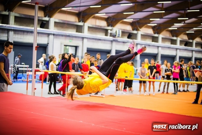Zdjęcie w galerii na portalu naszraciborz.pl: Drugi dzień Halowych Mistrzostw Raciborza w Lekkiej Atletyce wiadomości z regionu