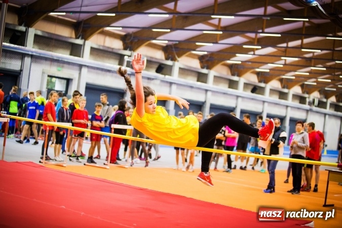 Zdjęcie w galerii na portalu naszraciborz.pl: Drugi dzień Halowych Mistrzostw Raciborza w Lekkiej Atletyce wiadomości z regionu