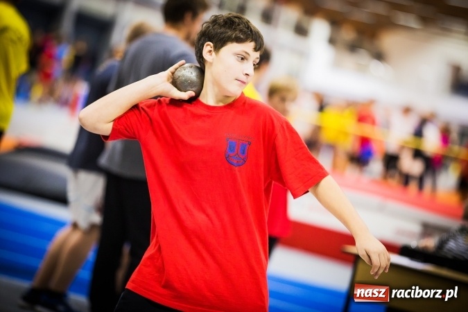 Zdjęcie w galerii na portalu naszraciborz.pl: Drugi dzień Halowych Mistrzostw Raciborza w Lekkiej Atletyce wiadomości z regionu