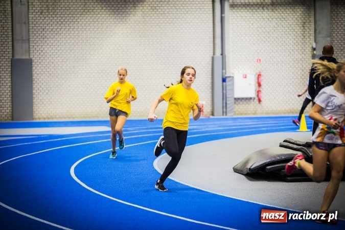 Zdjęcie w galerii na portalu naszraciborz.pl: Drugi dzień Halowych Mistrzostw Raciborza w Lekkiej Atletyce wiadomości z regionu