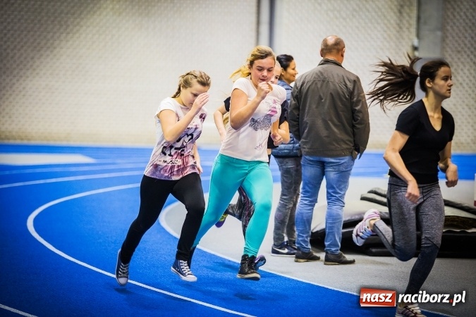 Zdjęcie w galerii na portalu naszraciborz.pl: Drugi dzień Halowych Mistrzostw Raciborza w Lekkiej Atletyce wiadomości z regionu