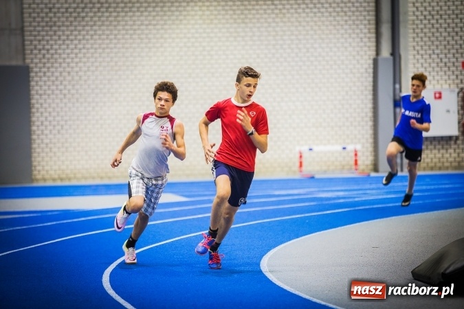 Zdjęcie w galerii na portalu naszraciborz.pl: Drugi dzień Halowych Mistrzostw Raciborza w Lekkiej Atletyce wiadomości z regionu