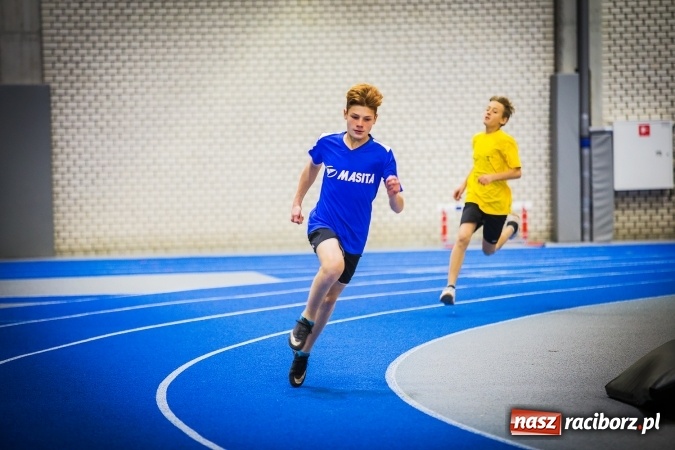 Zdjęcie w galerii na portalu naszraciborz.pl: Drugi dzień Halowych Mistrzostw Raciborza w Lekkiej Atletyce wiadomości z regionu