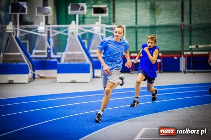 Zdjęcie w galerii na portalu naszraciborz.pl: Drugi dzień Halowych Mistrzostw Raciborza w Lekkiej Atletyce wiadomości z regionu