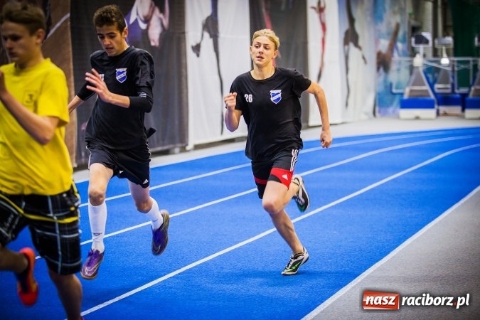 Zdjęcie w galerii na portalu naszraciborz.pl: Drugi dzień Halowych Mistrzostw Raciborza w Lekkiej Atletyce wiadomości z regionu