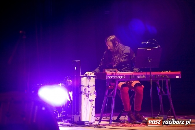 Zdjęcie w galerii na portalu naszraciborz.pl: Piosenki z repertuaru Ireny Jarockiej i Anny Jantar w interpretacji Barbary Brody-Malon z zespołem wybrzmiały w RCK wiadomości z regionu