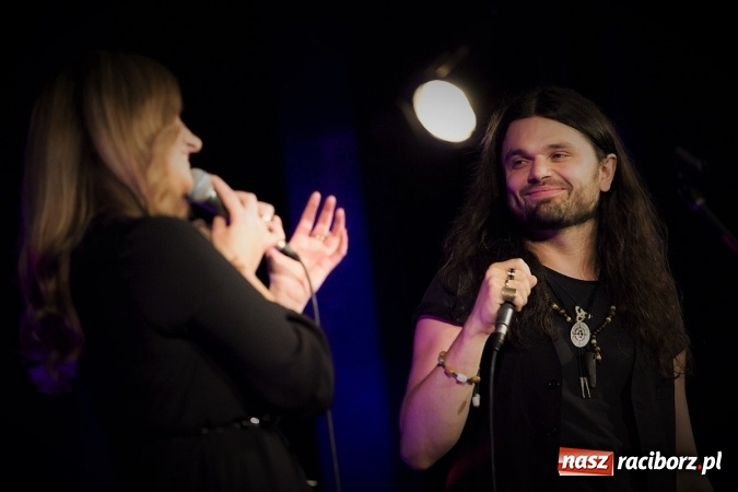 Zdjęcie w galerii na portalu naszraciborz.pl: Piosenki z repertuaru Ireny Jarockiej i Anny Jantar w interpretacji Barbary Brody-Malon z zespołem wybrzmiały w RCK wiadomości z regionu