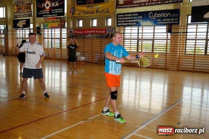 Zdjęcie w galerii na portalu naszraciborz.pl: X mistrzostwa amator&oacute;w powiatu raciborskiego w badmintonie za nami wiadomości z regionu