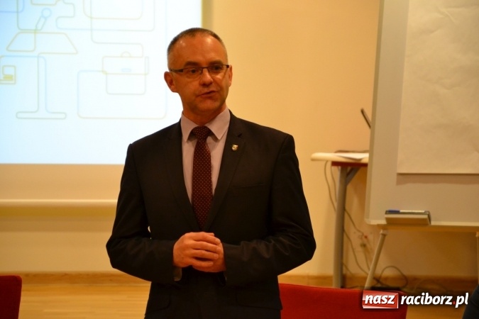 Zdjęcie w galerii na portalu naszraciborz.pl: Kultura w regionie - spotkanie partycypacyjne na Zamku Piastowskim wiadomości z regionu