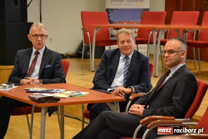 Zdjęcie w galerii na portalu naszraciborz.pl: Kultura w regionie - spotkanie partycypacyjne na Zamku Piastowskim wiadomości z regionu