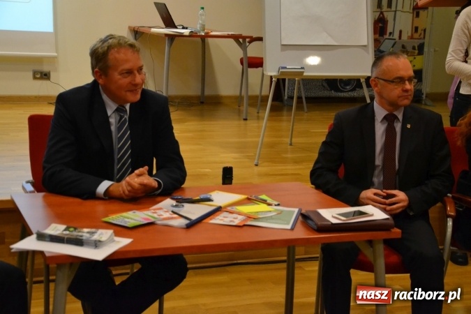 Zdjęcie w galerii na portalu naszraciborz.pl: Kultura w regionie - spotkanie partycypacyjne na Zamku Piastowskim wiadomości z regionu