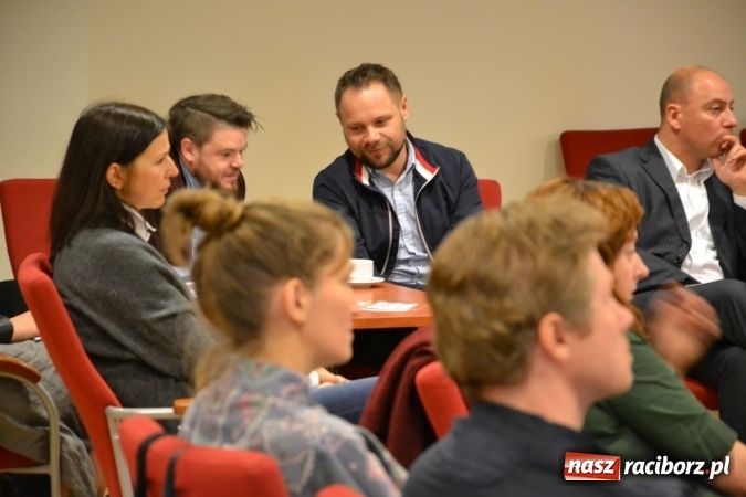 Zdjęcie w galerii na portalu naszraciborz.pl: Kultura w regionie - spotkanie partycypacyjne na Zamku Piastowskim wiadomości z regionu