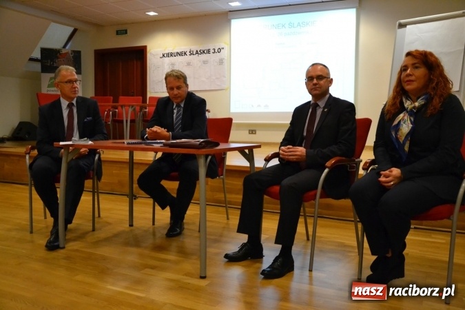 Zdjęcie w galerii na portalu naszraciborz.pl: Kultura w regionie - spotkanie partycypacyjne na Zamku Piastowskim wiadomości z regionu