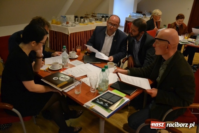 Zdjęcie w galerii na portalu naszraciborz.pl: Kultura w regionie - spotkanie partycypacyjne na Zamku Piastowskim wiadomości z regionu