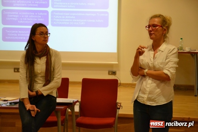 Zdjęcie w galerii na portalu naszraciborz.pl: Kultura w regionie - spotkanie partycypacyjne na Zamku Piastowskim wiadomości z regionu