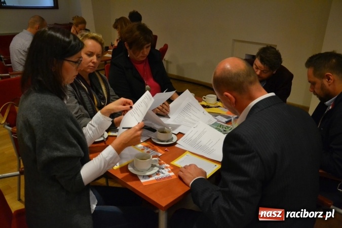 Zdjęcie w galerii na portalu naszraciborz.pl: Kultura w regionie - spotkanie partycypacyjne na Zamku Piastowskim wiadomości z regionu