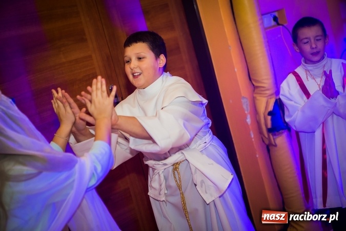 Zdjęcie w galerii na portalu naszraciborz.pl: Bal wszystkich świętych w SP 13 wiadomości z regionu