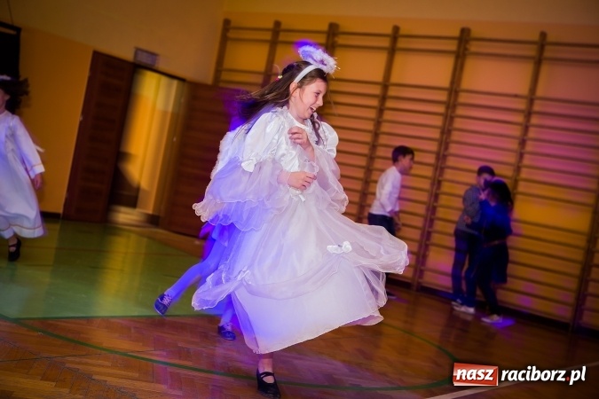 Zdjęcie w galerii na portalu naszraciborz.pl: Bal wszystkich świętych w SP 13 wiadomości z regionu