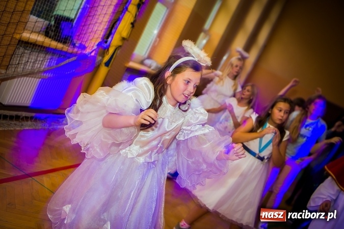 Zdjęcie w galerii na portalu naszraciborz.pl: Bal wszystkich świętych w SP 13 wiadomości z regionu