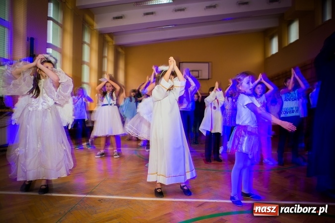Zdjęcie w galerii na portalu naszraciborz.pl: Bal wszystkich świętych w SP 13 wiadomości z regionu