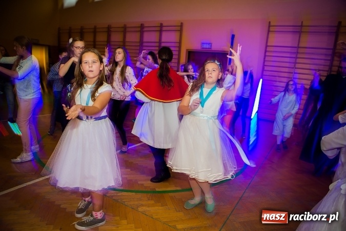 Zdjęcie w galerii na portalu naszraciborz.pl: Bal wszystkich świętych w SP 13 wiadomości z regionu