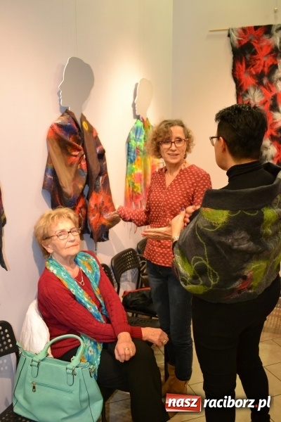 Zdjęcie w galerii na portalu naszraciborz.pl: W bajkowej krainie filcu i jedwabiu  wiadomości z regionu