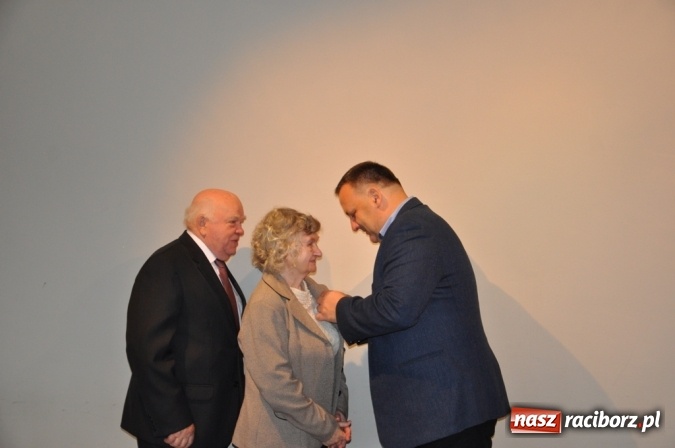 Zdjęcie w galerii na portalu naszraciborz.pl: Złote Gody w Kuźni Raciborskiej. Na bankiecie u burmistrza  wiadomości z regionu