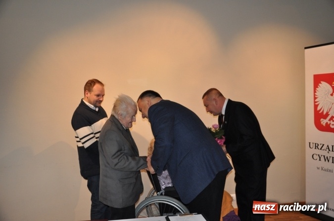 Zdjęcie w galerii na portalu naszraciborz.pl: Złote Gody w Kuźni Raciborskiej. Na bankiecie u burmistrza  wiadomości z regionu