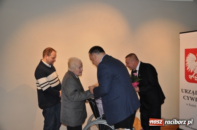 Zdjęcie w galerii na portalu naszraciborz.pl: Złote Gody w Kuźni Raciborskiej. Na bankiecie u burmistrza  wiadomości z regionu