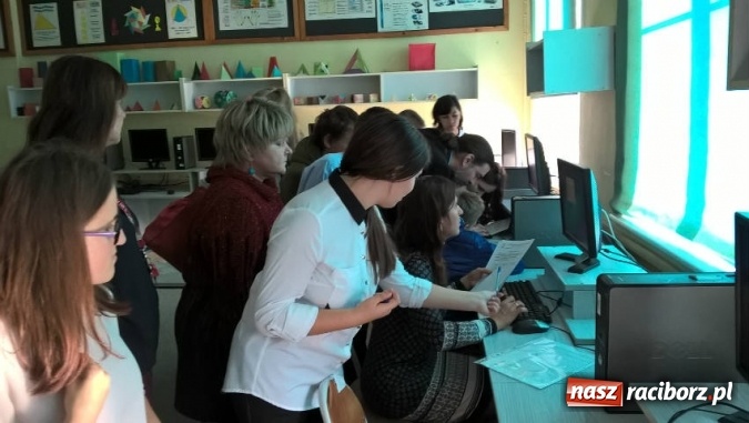 Zdjęcie w galerii na portalu naszraciborz.pl: Tydzień Kodowania w Gimnazjum nr 5 - szkoła kolejny raz włączyła się w Code Week wiadomości z regionu