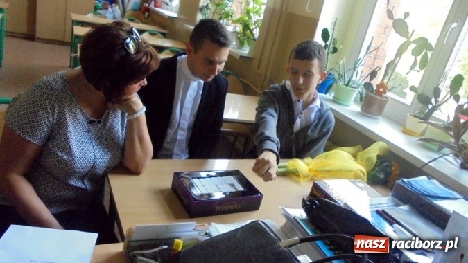 Zdjęcie w galerii na portalu naszraciborz.pl: Tydzień Kodowania w Gimnazjum nr 5 - szkoła kolejny raz włączyła się w Code Week wiadomości z regionu