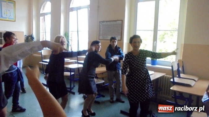 Zdjęcie w galerii na portalu naszraciborz.pl: Tydzień Kodowania w Gimnazjum nr 5 - szkoła kolejny raz włączyła się w Code Week wiadomości z regionu