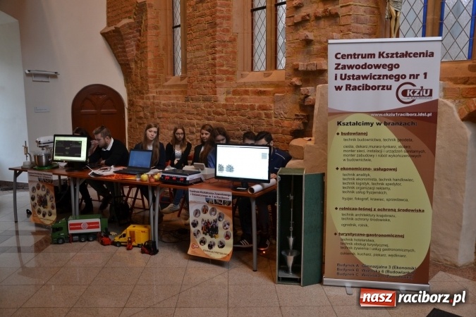 Zdjęcie w galerii na portalu naszraciborz.pl: IX Raciborskie Dni Nauki i Techniki ruszyły na zamku  wiadomości z regionu
