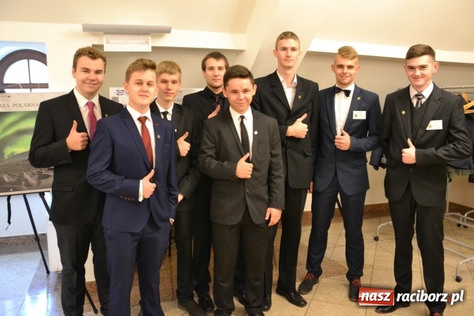 Zdjęcie w galerii na portalu naszraciborz.pl: IX Raciborskie Dni Nauki i Techniki ruszyły na zamku  wiadomości z regionu