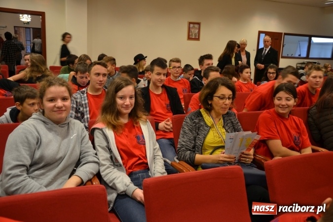 Zdjęcie w galerii na portalu naszraciborz.pl: IX Raciborskie Dni Nauki i Techniki ruszyły na zamku  wiadomości z regionu