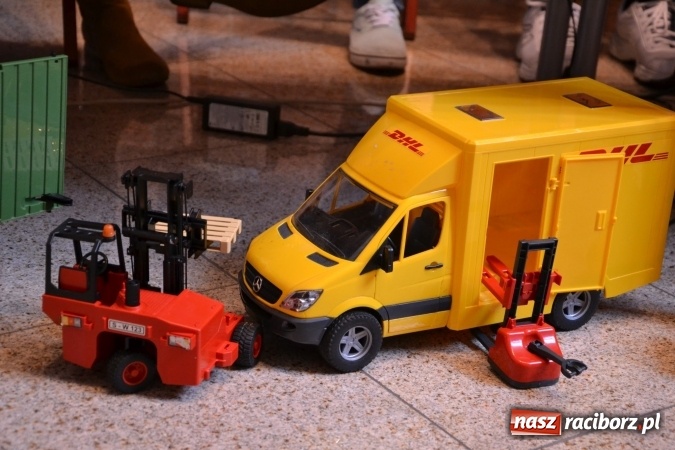 Zdjęcie w galerii na portalu naszraciborz.pl: IX Raciborskie Dni Nauki i Techniki ruszyły na zamku  wiadomości z regionu