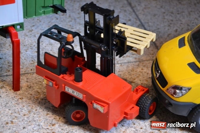 Zdjęcie w galerii na portalu naszraciborz.pl: IX Raciborskie Dni Nauki i Techniki ruszyły na zamku  wiadomości z regionu