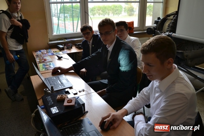 Zdjęcie w galerii na portalu naszraciborz.pl: IX Raciborskie Dni Nauki i Techniki ruszyły na zamku  wiadomości z regionu