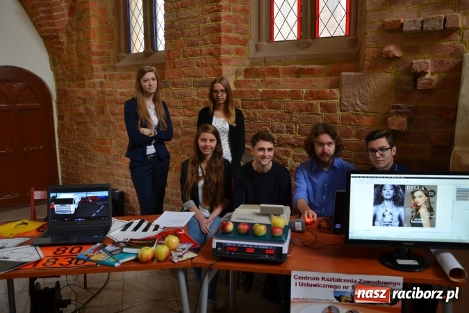 Zdjęcie w galerii na portalu naszraciborz.pl: IX Raciborskie Dni Nauki i Techniki ruszyły na zamku  wiadomości z regionu