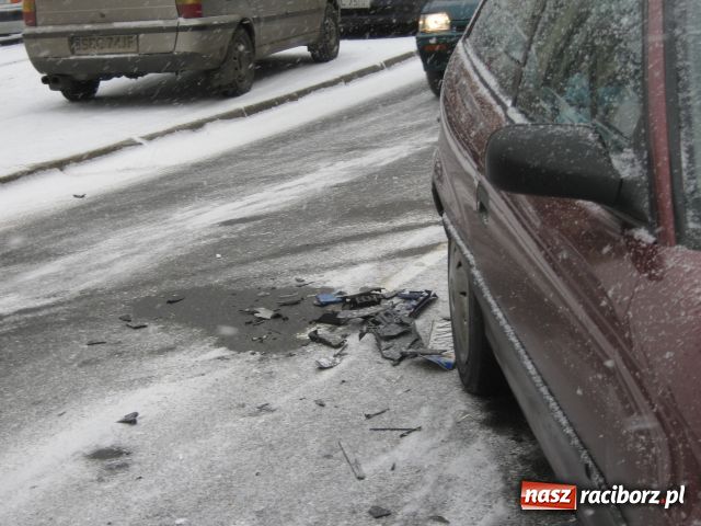 Zdjęcie w galerii na portalu naszraciborz.pl: Kraksa na Staszica wiadomości z regionu