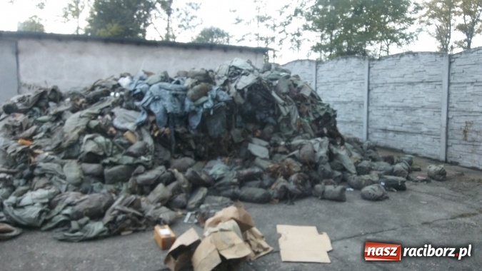 Zdjęcie w galerii na portalu naszraciborz.pl: Mamy zdjęcia tego, co zwożono do Raciborza-Brzezia wiadomości z regionu