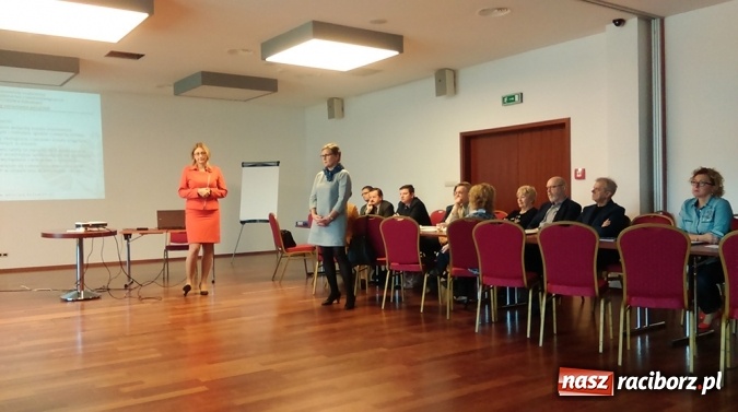 Zdjęcie w galerii na portalu naszraciborz.pl: Szkolenia dla Zarząd&oacute;w Sp&oacute;łdzielni Mieszkaniowych wiadomości z regionu