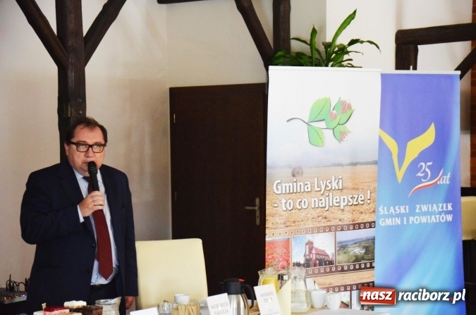 Zdjęcie w galerii na portalu naszraciborz.pl: Udział funduszu w konwencie wójtów, burmistrzów i starostów  wiadomości z regionu