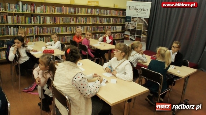 Zdjęcie w galerii na portalu naszraciborz.pl: Być Mistrzem Kaligrafii, czyli IV Powiatowy Konkurs Pięknego Pisania w bibliotece wiadomości z regionu